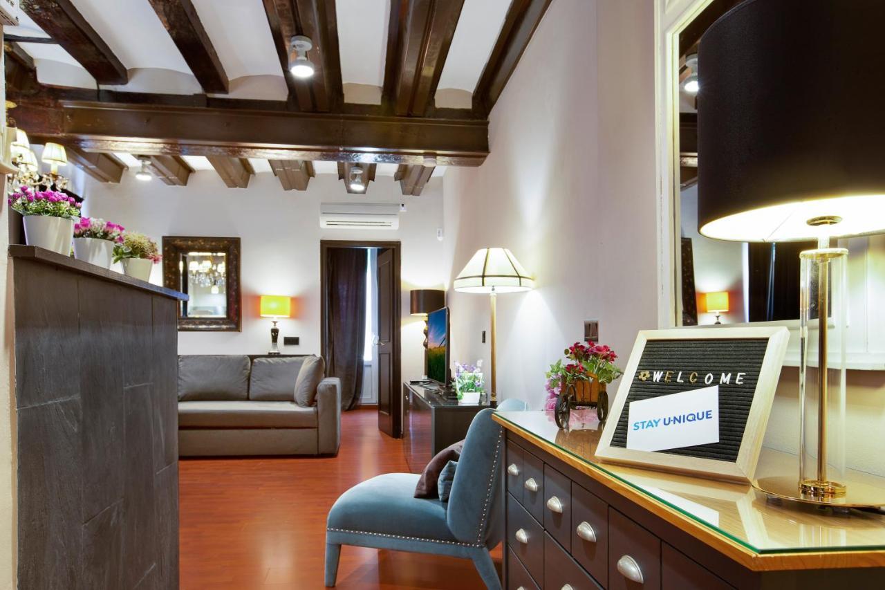 Stay U-Nique Apartments Carretes บาร์เซโลนา ภายนอก รูปภาพ